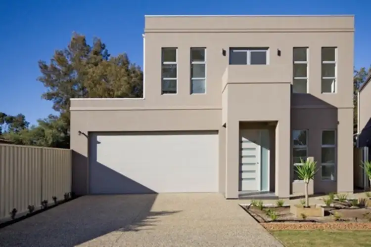 6A McLean Avenue
