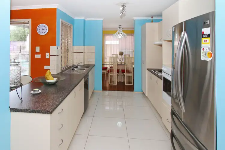 Fifth view of Homely house listing, 2 Saronvale Crescent, Hillside VIC 3037