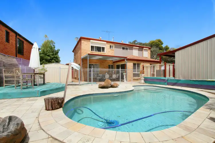 Sixth view of Homely house listing, 2 Saronvale Crescent, Hillside VIC 3037