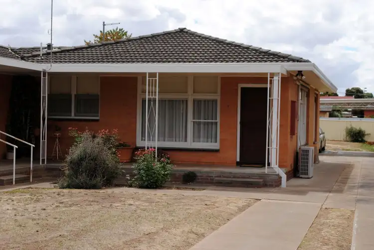 2/57 Napier Street, Maryborough VIC 3465