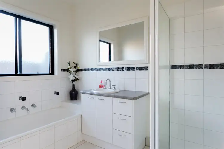 Fifth view of Homely house listing, 12 Julian Court, Epsom VIC 3551