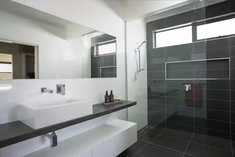 Fourth view of Homely house listing, 4 Kent Place, Strathfieldsaye VIC 3551