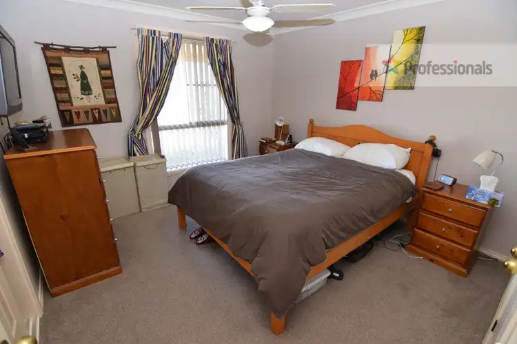 Sixth view of Homely house listing, 32 Freestone Way, Bathurst NSW 2795