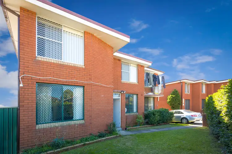 1/3 Holland Place, Lakemba NSW 2195