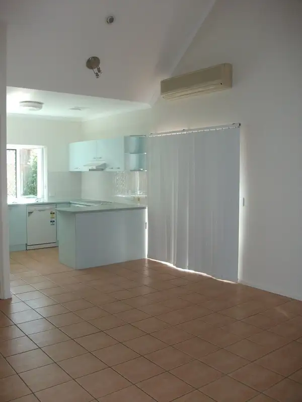 Fourth view of Homely villa listing, 4/2 Nesbit Street, Whitfield QLD 4870