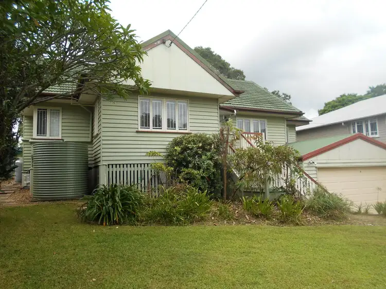 30 Menin Road, Corinda QLD 4075