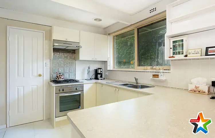 Fifth view of Homely house listing, 2 Rene Court, Montrose VIC 3765