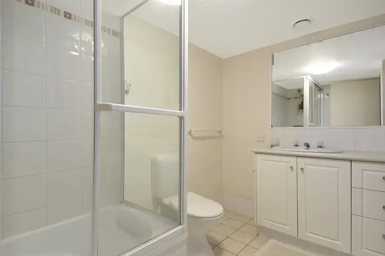 Fifth view of Homely unit listing, 4/27 Walton Street, Southport QLD 4215
