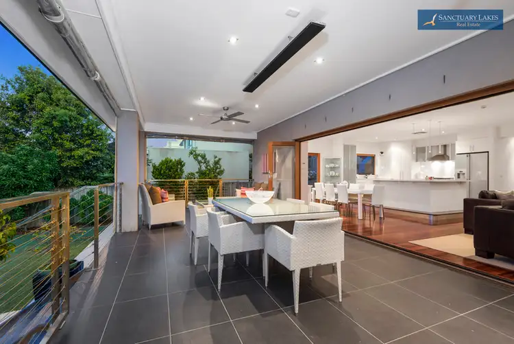 Fifth view of Homely house listing, 5 Viewbank Court, Sanctuary Lakes VIC 3030