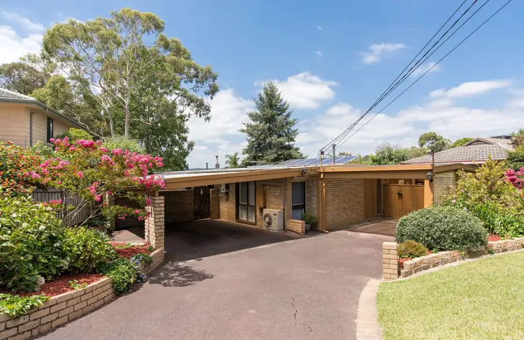 6 Daymar Drive, Mooroolbark VIC 3138