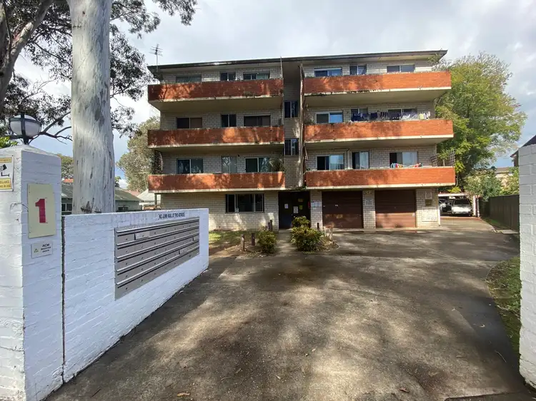 1 Waterside Crescent