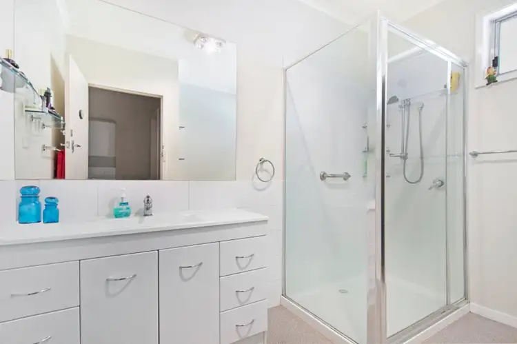 Third view of Homely house listing, 17 Gwenola Court, Bendigo VIC 3550