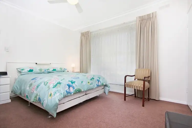 Fourth view of Homely house listing, 17 Gwenola Court, Bendigo VIC 3550