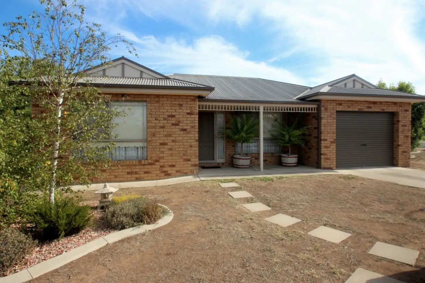 Main view of Homely townhouse listing, 1/8 Backway Court, Maryborough VIC 3465