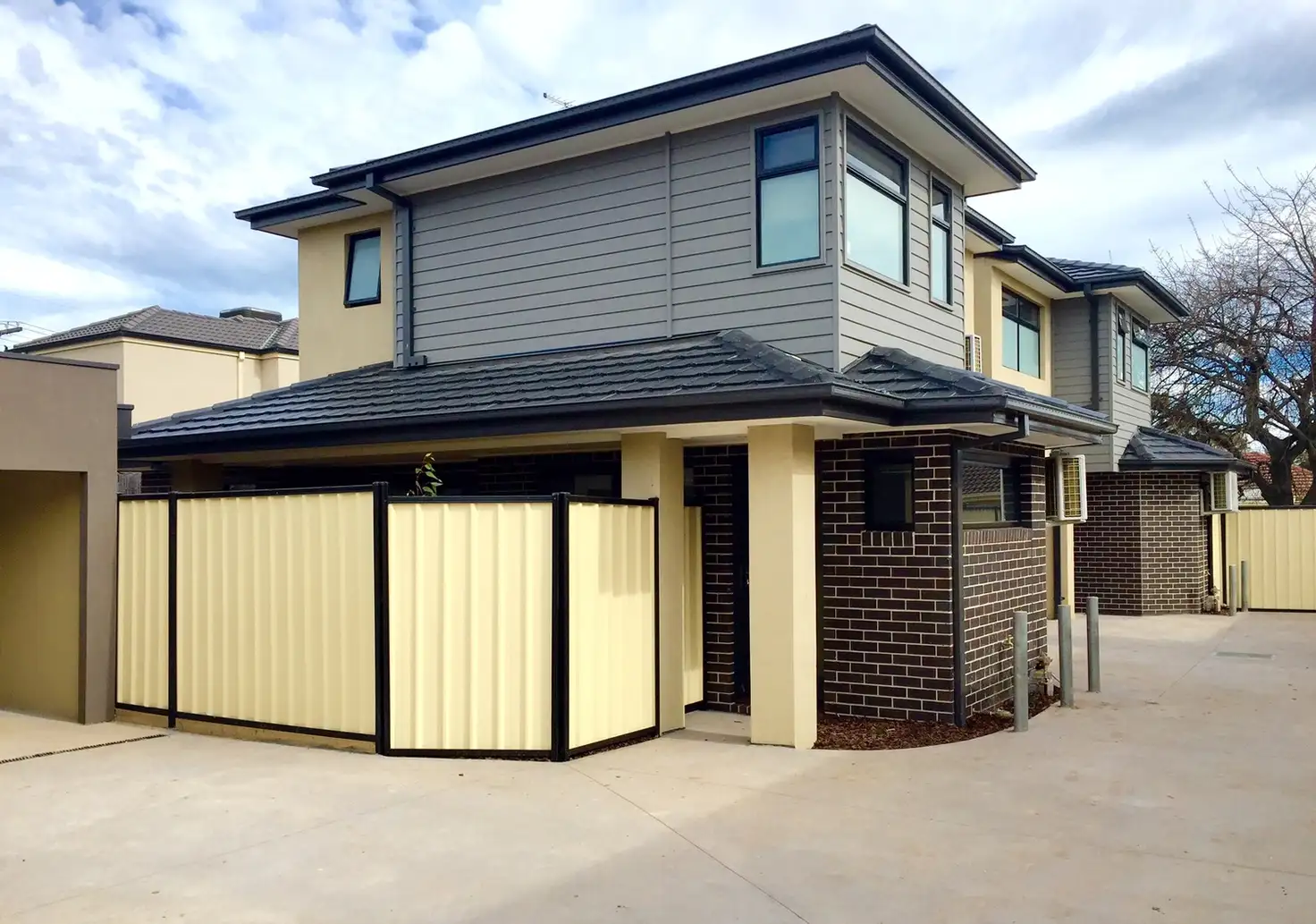 Main view of Homely townhouse listing, 2/3 Scott Avenue, St Albans VIC 3021