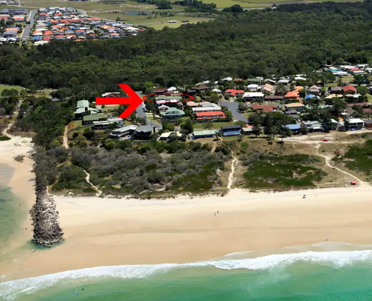 Second view of Homely townhouse listing, 2/6 Elanora Avenue, Pottsville NSW 2489