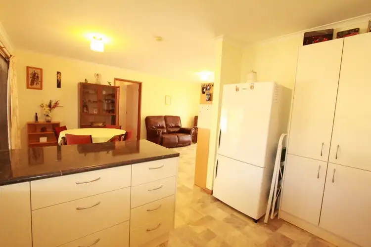 Seventh view of Homely house listing, 1 O'Dea Crescent, Kangaroo Flat VIC 3555