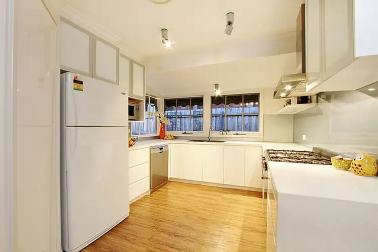 Sixth view of Homely house listing, 5 Kalbarri Court, Taylors Lakes VIC 3038