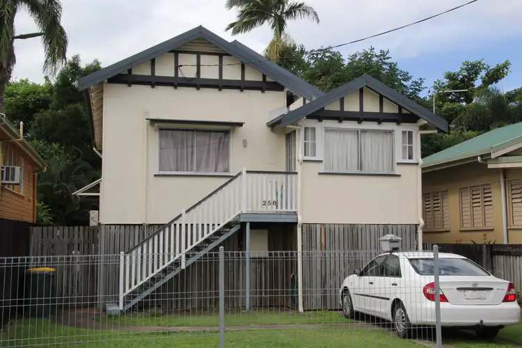258 Lake Street, Cairns North QLD 4870