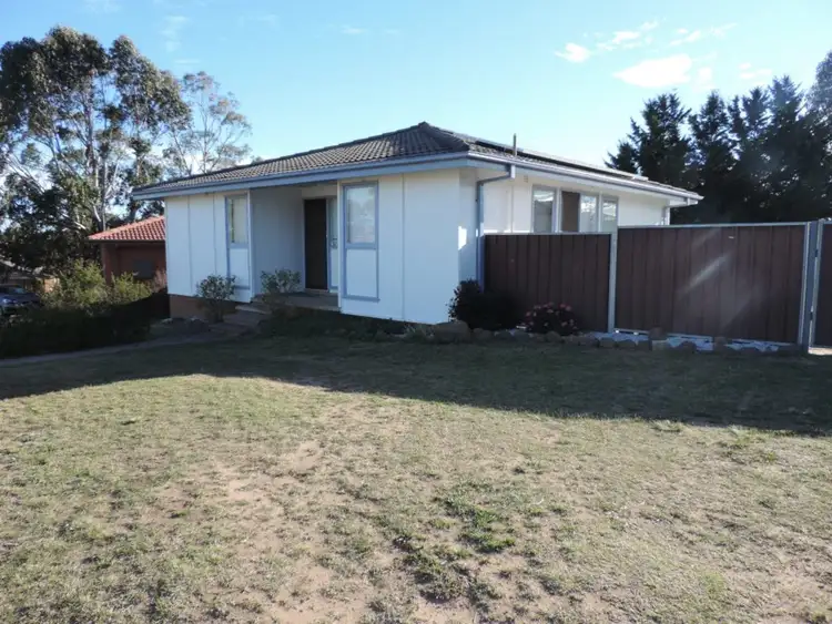 3 Strathallen Crescent, Goulburn NSW 2580