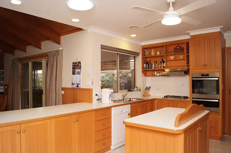 Sixth view of Homely house listing, 2 Stanley Street, Shepparton VIC 3630