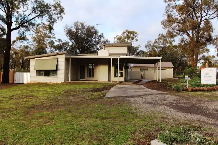 19 Hopkins Avenue, Eaglehawk VIC 3556