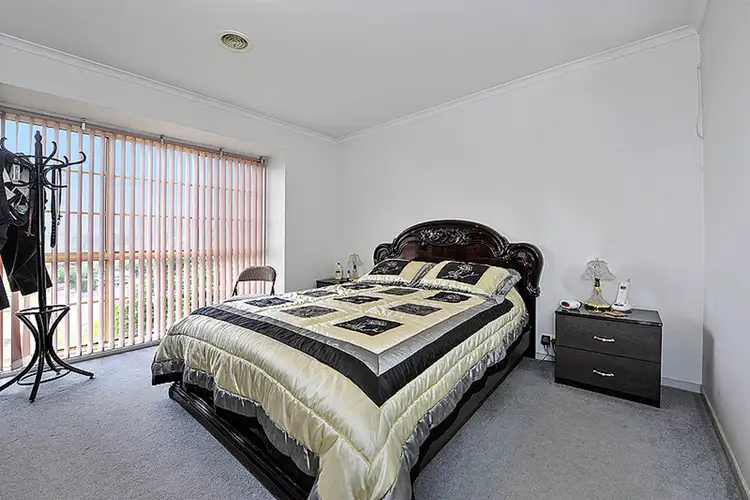 Fifth view of Homely house listing, 8 Chalotte Court, Taylors Lakes VIC 3038