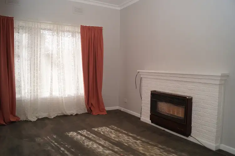 Sixth view of Homely house listing, 4 MacKeller Crescent, Mooroopna VIC 3629