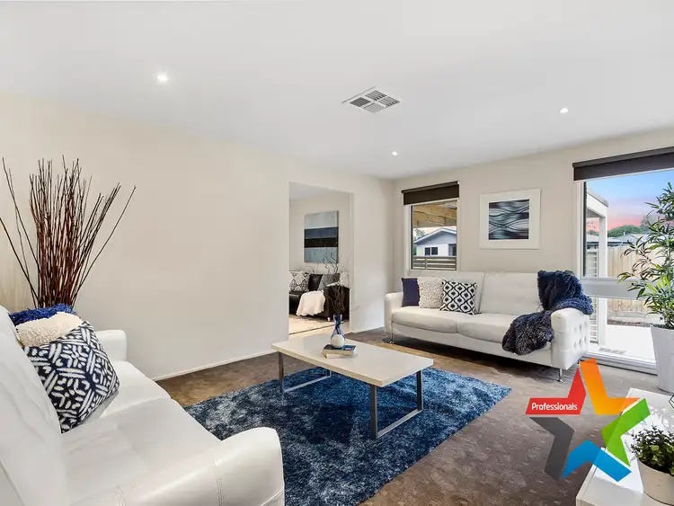 Second view of Homely house listing, 5 Goroke Court, Croydon South VIC 3136