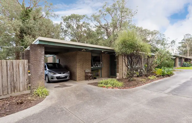 Main view of Homely unit listing, 1/10 Pleasant Street, Kilsyth VIC 3137