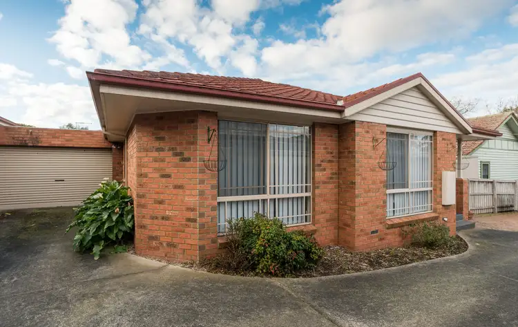 1/12a Lusher Road, Croydon VIC 3136