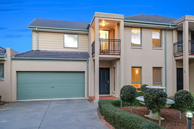 2/45 Wentworth Drive, Taylors Lakes VIC 3038