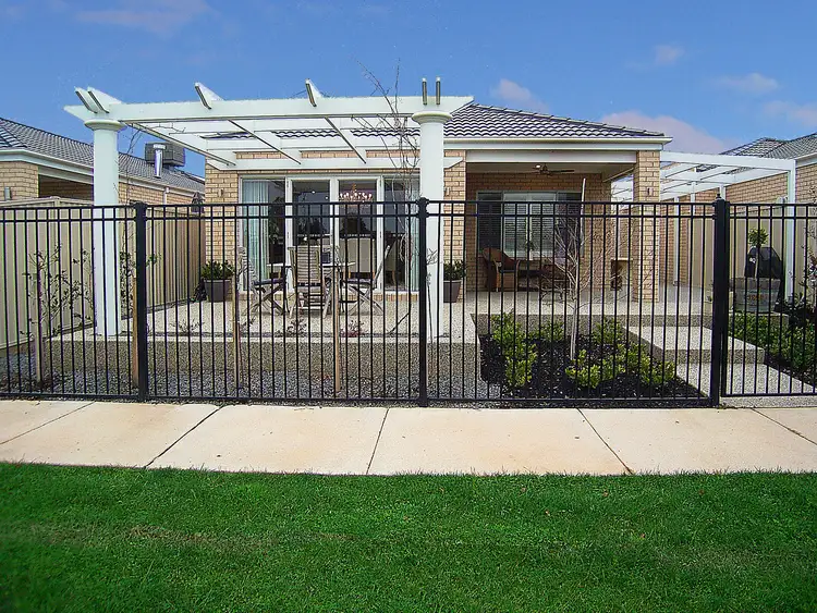 10 Jolimont Terrace, Shepparton VIC 3630