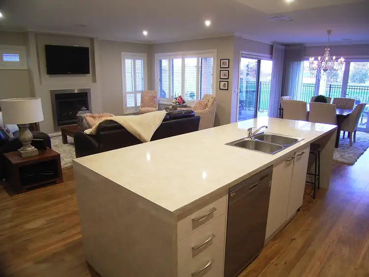 Sixth view of Homely townhouse listing, 10 Jolimont Terrace, Shepparton VIC 3630