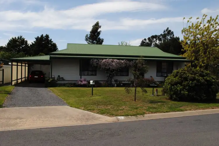 1 Ormond Avenue, Maryborough VIC 3465