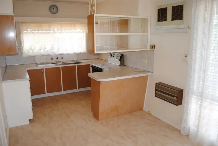 Sixth view of Homely house listing, 98 Park Road, Maryborough VIC 3465