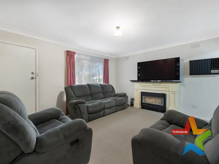 Third view of Homely house listing, 1 Bond Court, Croydon VIC 3136