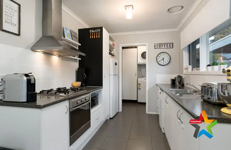 Sixth view of Homely house listing, 16 Sheldon Avenue, Mooroolbark VIC 3138