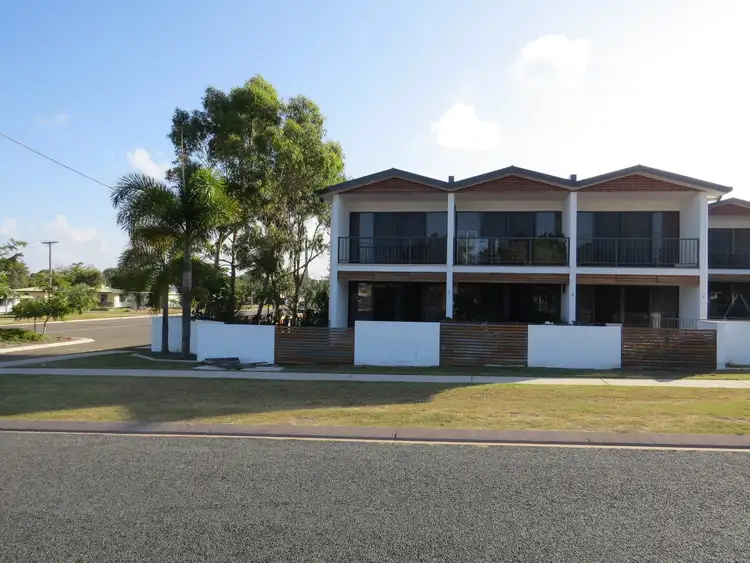 1/74 Powell Street, Bowen QLD 4805
