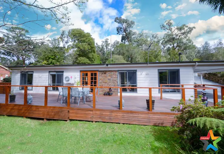 32 Gembrook-Launching Place Road, Launching Place VIC 3139