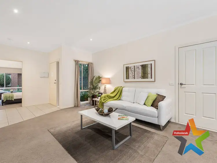 Fourth view of Homely townhouse listing, 6/11 William Road, Croydon VIC 3136
