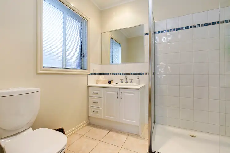 Sixth view of Homely house listing, 7 Newell Close, Taylors Lakes VIC 3038