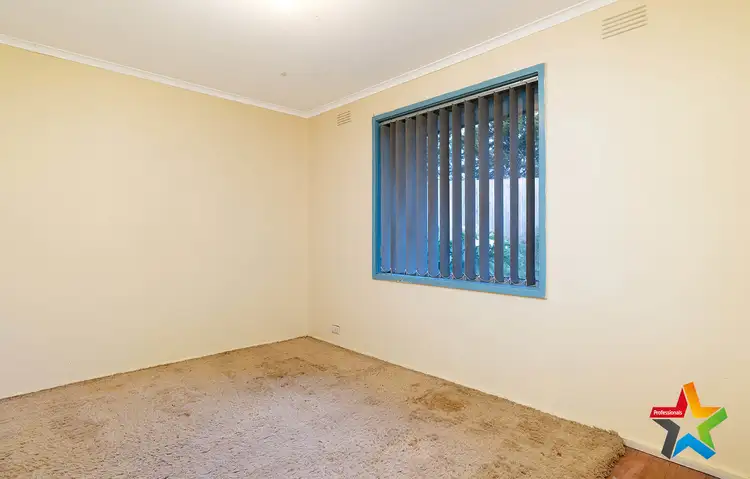 Sixth view of Homely house listing, 10 Greenslopes Drive, Mooroolbark VIC 3138