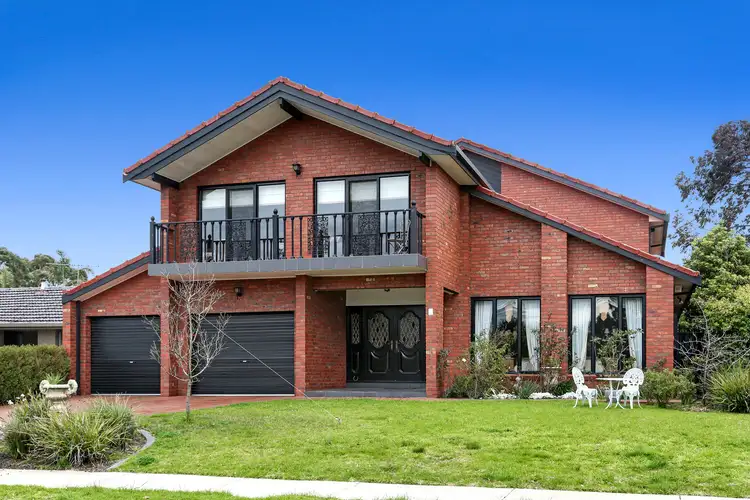 7 Merimbula Court, Taylors Lakes VIC 3038