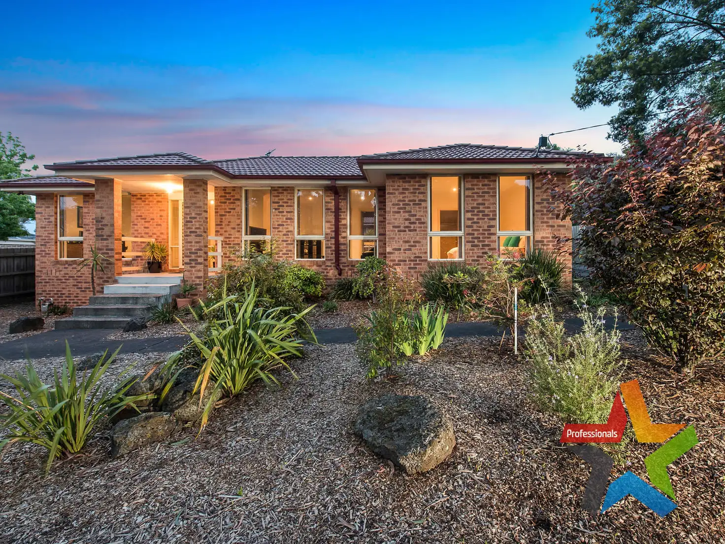 Main view of Homely townhouse listing, 1/12 Dixon Court, Boronia VIC 3155