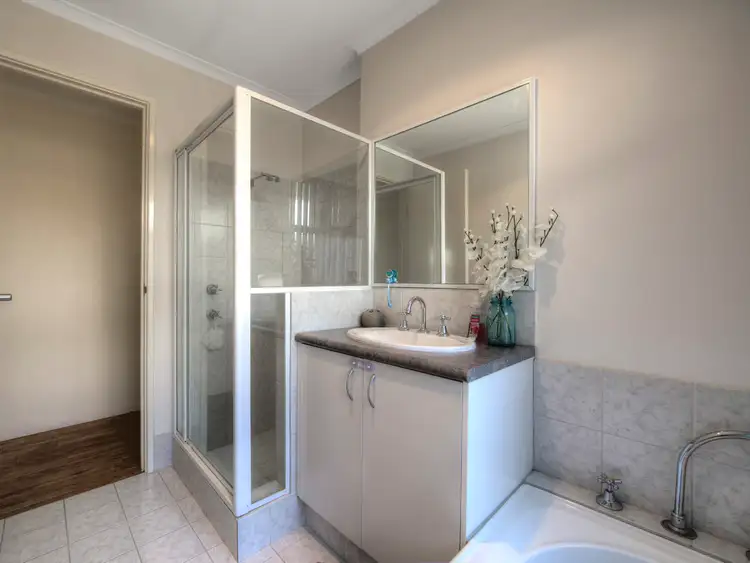 Sixth view of Homely house listing, 33 Phar Lap Road, Wattle Grove WA 6107