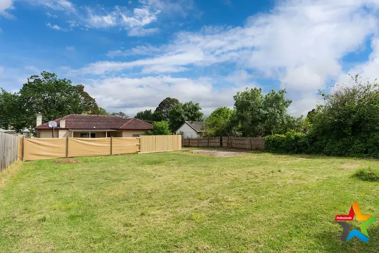 6a Eothen Lane, Kilsyth VIC 3137