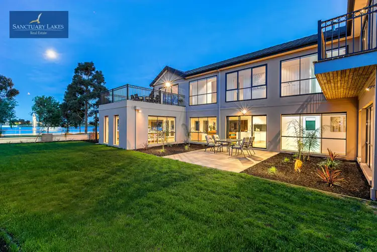 7 Springwater Square, Sanctuary Lakes VIC 3030