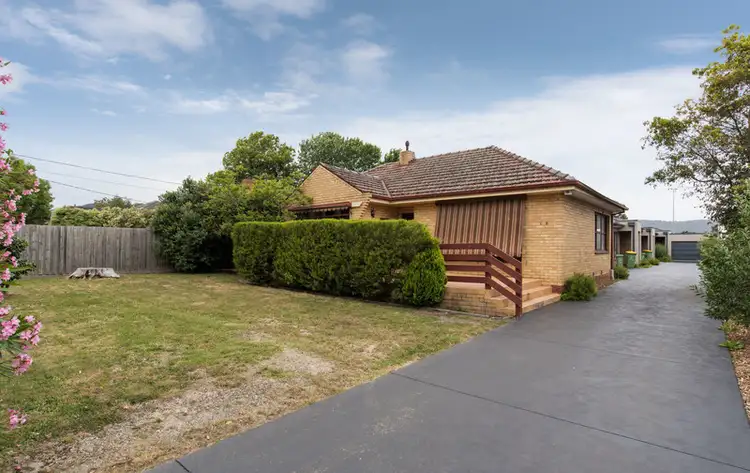 1/18 Urana Street, Kilsyth VIC 3137