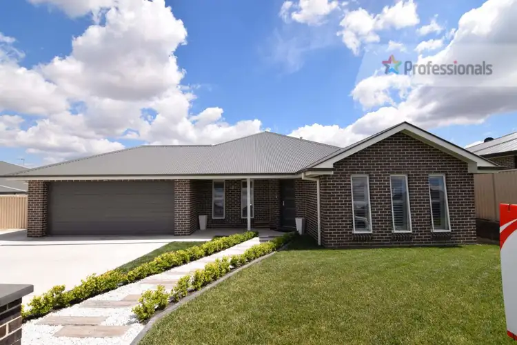 25 Coates Drive, Kelso NSW 2795